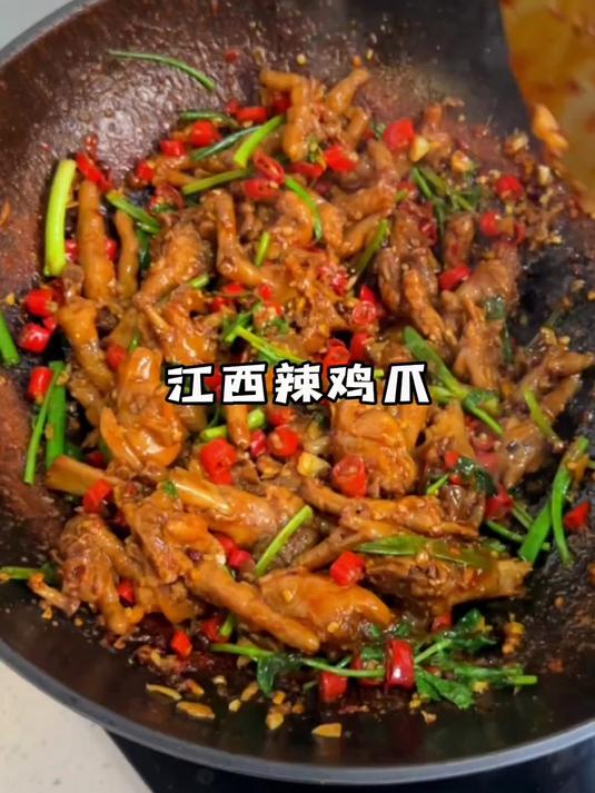 精心摆盘,让美食不只是味觉更是视觉盛宴