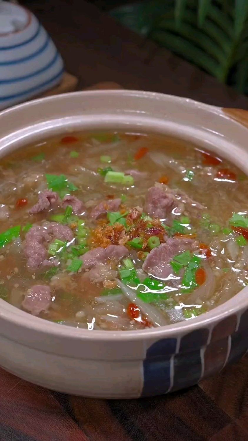 这个萝卜牛肉汤,简单好吃又营养