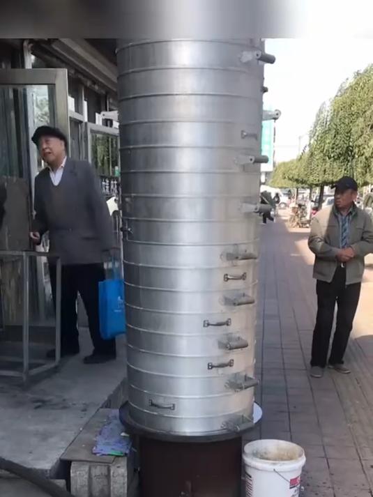 #AI中国年我的春节故事#蒸馒头的大烟囱
