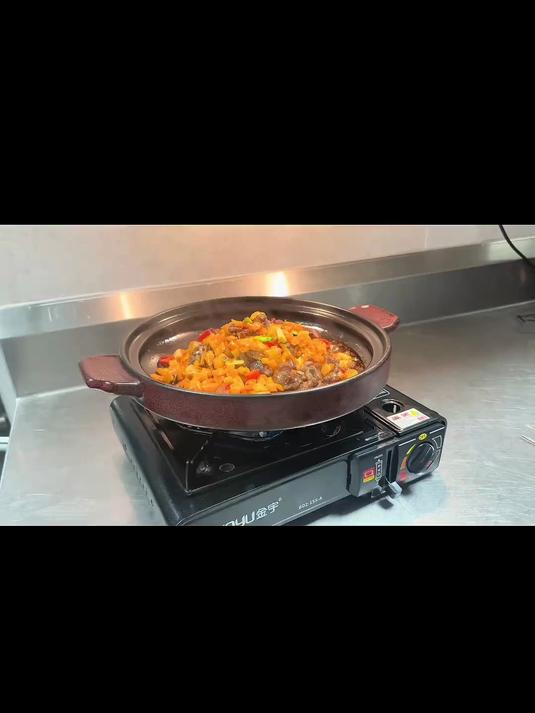 黄贡椒小炒乳鸭,妥妥的口味菜!