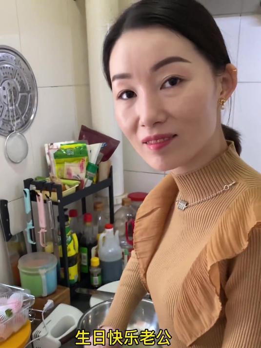 虎子亲手做的生日蛋糕,这样的生日蛋糕你们吃过吗?