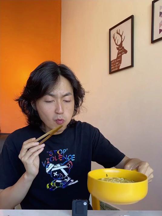 吃遍全球所有泡面「第16天」