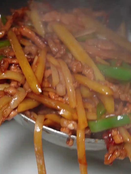 土豆丝炒肉
