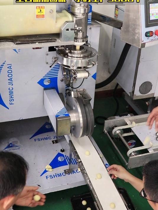 客户做14克土豆丸子,全自动汤圆机时产5000个