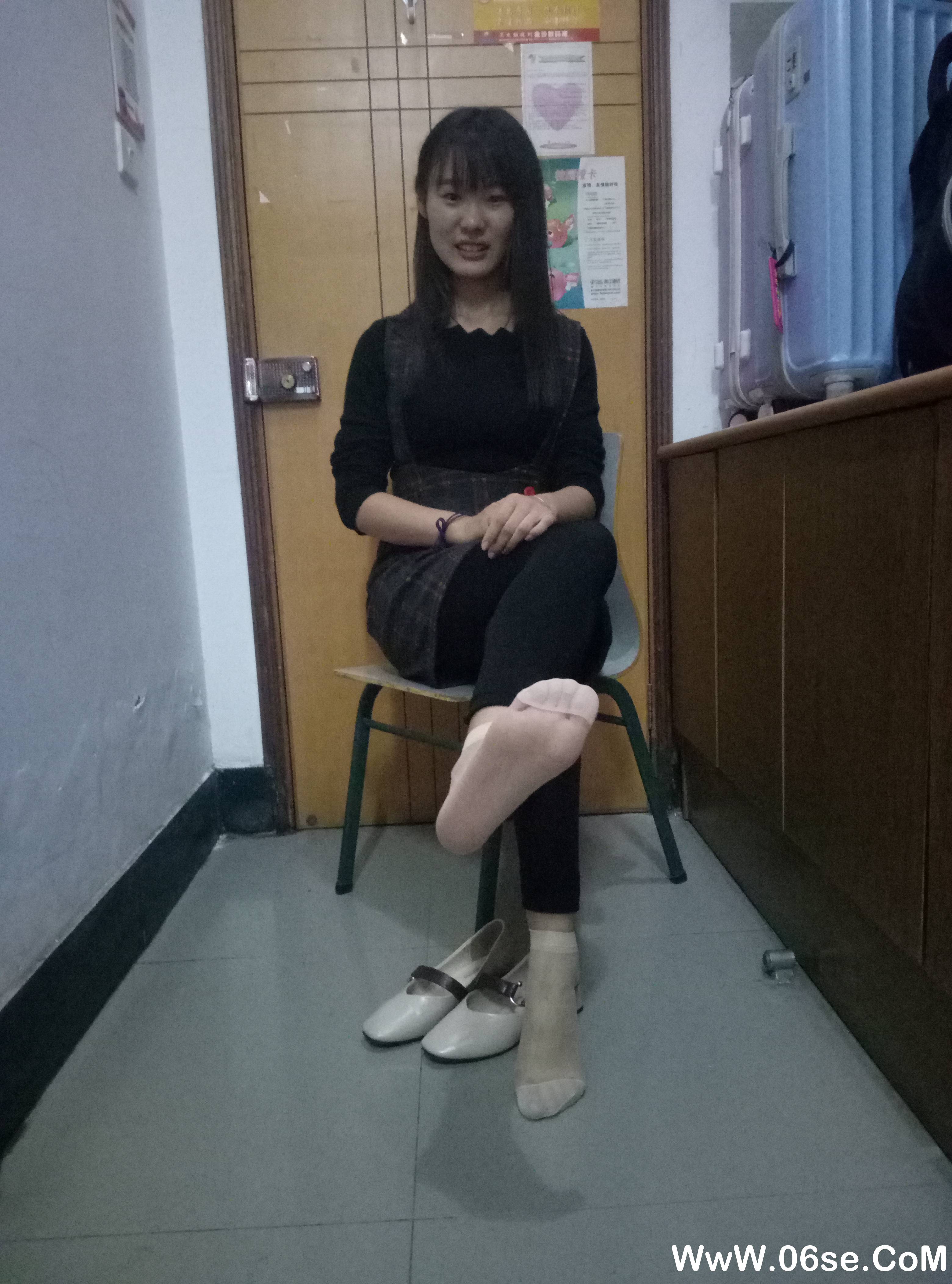 图片[45]-学妹校园寝室短丝系列001期 王丽君[85P284M]-六色网