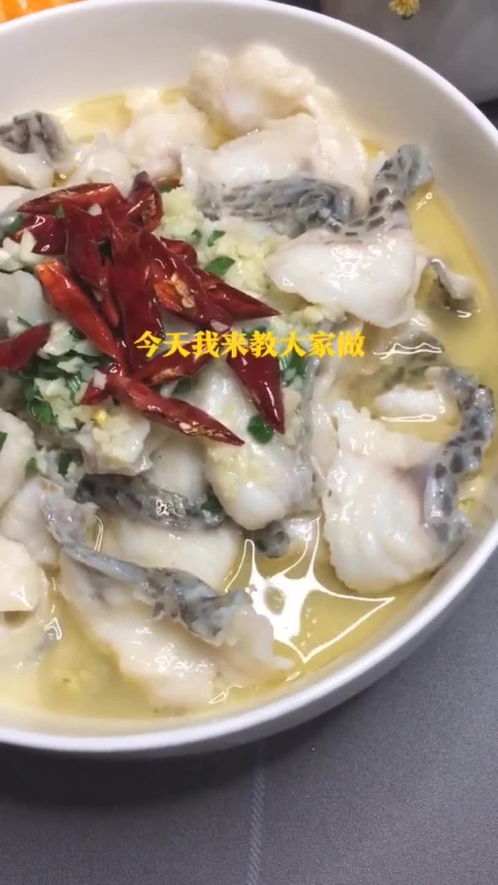 翠花上酸菜鱼,家庭版酸菜鱼,想味道更好加一点酸泡椒