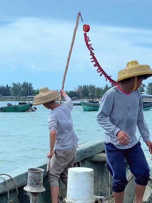 包船出海怎么捕到这么多变异海鱼?