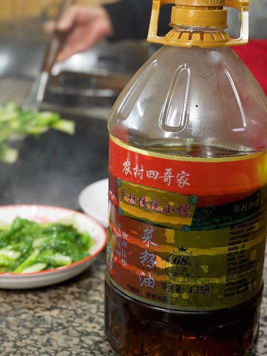 一分钱一分货,一桶真正的纯菜籽油,需要一个合理的价格