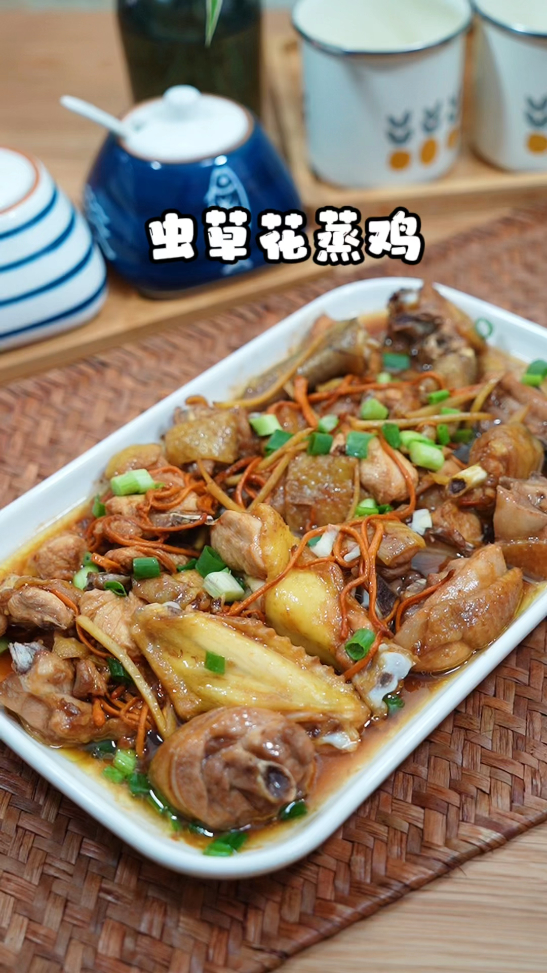 鸡肉不直接炒着吃了,加入一把菌菇,我家一周吃5次,营养又解馋
