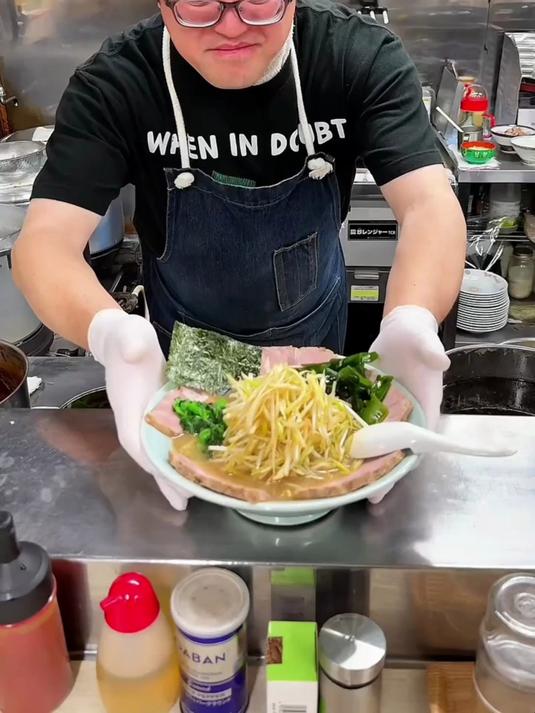 美味的骨汤拉面!