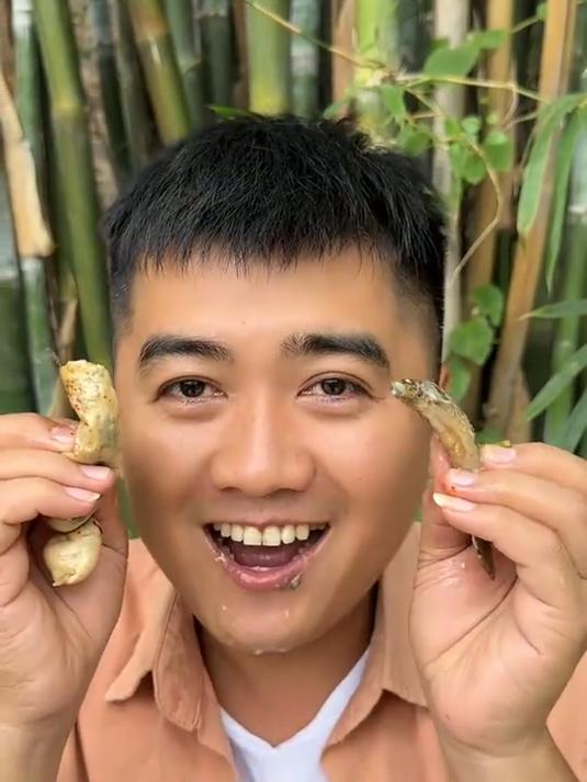 鸭嘴鱼，是不是经常吃鸭子，所以嘴才变成鸭嘴的呀？