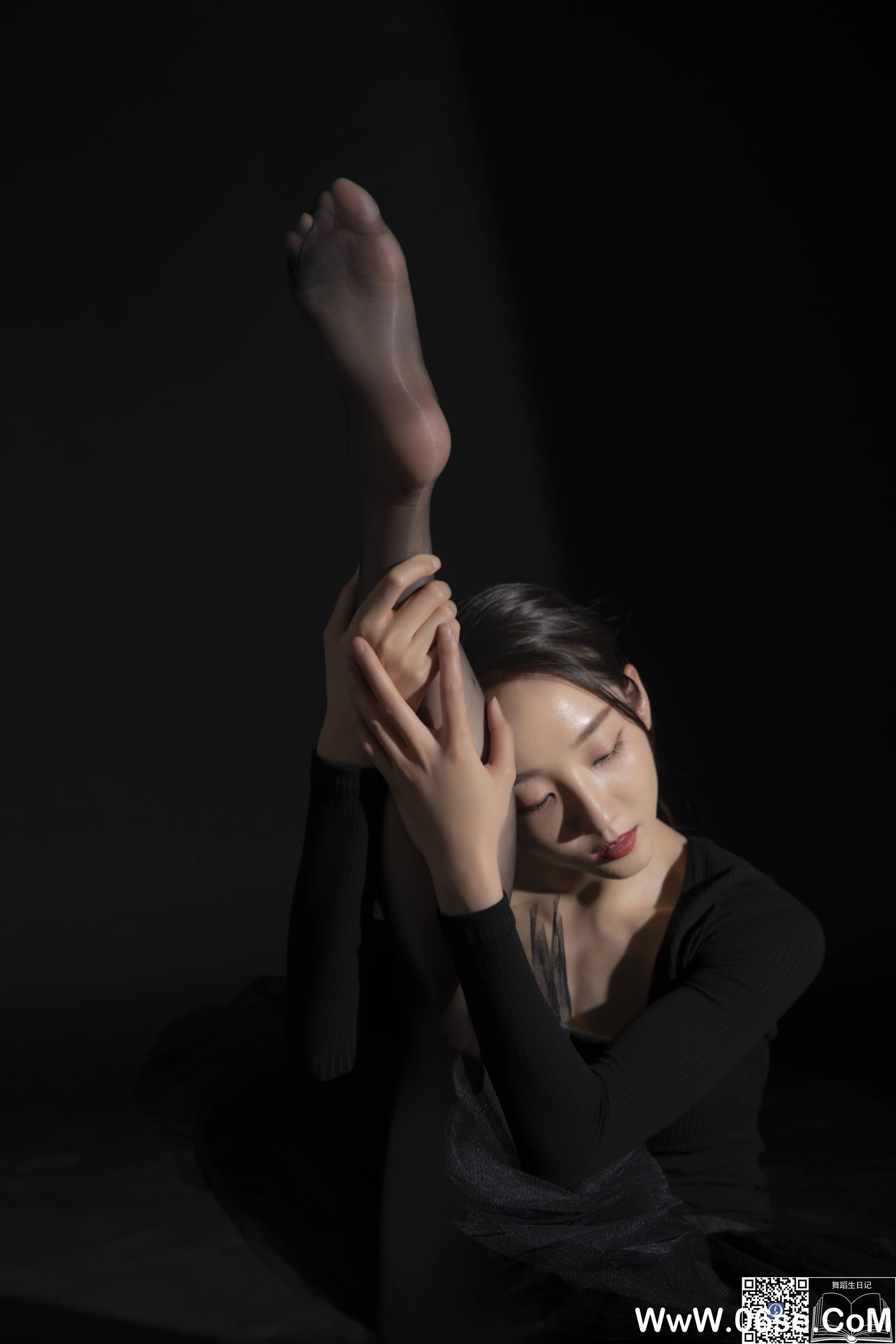 图片[41]-[GALLI嘉丽]舞蹈生日记 099 – 清清老师[44P335M]-六色网