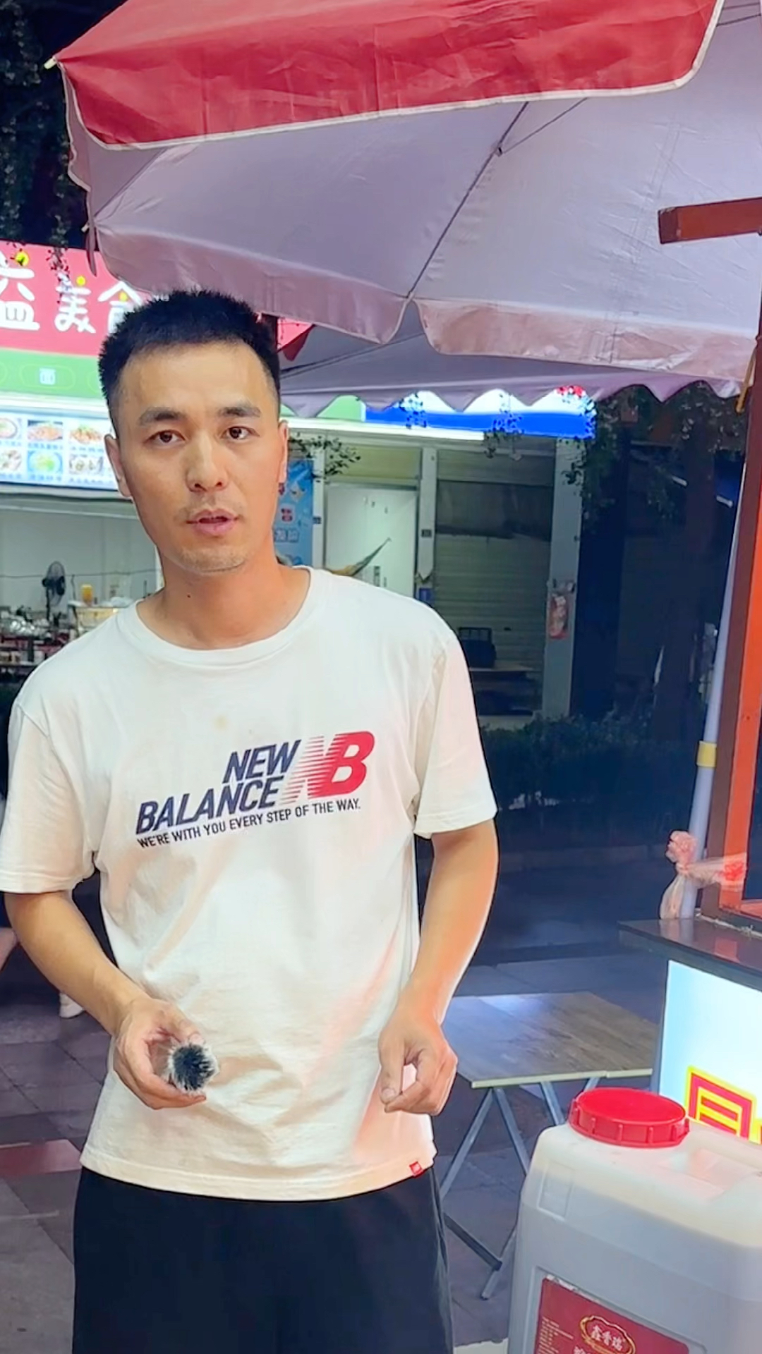 这样就可以选择到纯正的菜籽油