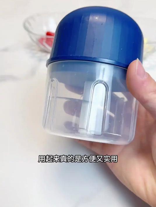 便携式蒜泥绞肉机 便携式绞蒜泥,葱姜蒜辣椒做辅食都很方便!