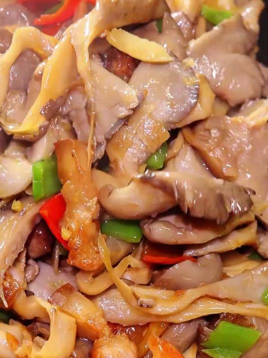 蘑菇到底是先炒肉还是先炒蘑菇?