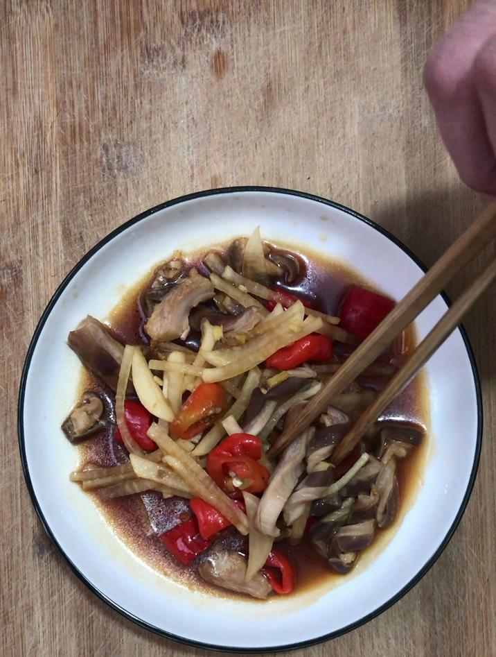 炒猪肚片的最佳配菜