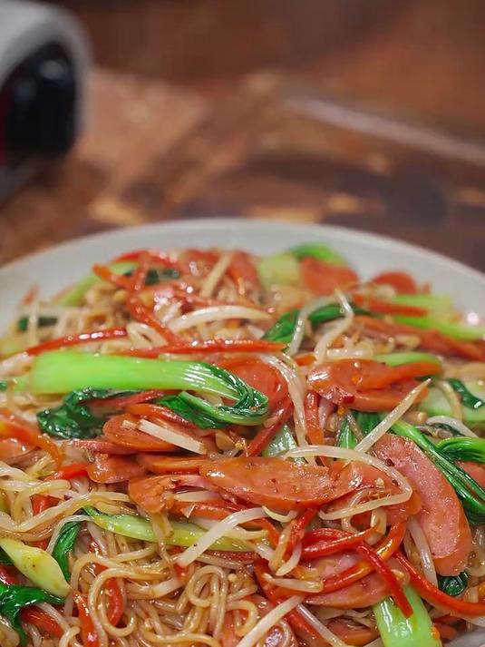 在家做炒米粉,香辣过瘾超级好吃