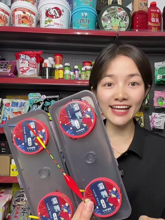 连浮漂和双钩都搭配好的大力马成品线组,真正到手就能直接钓鱼