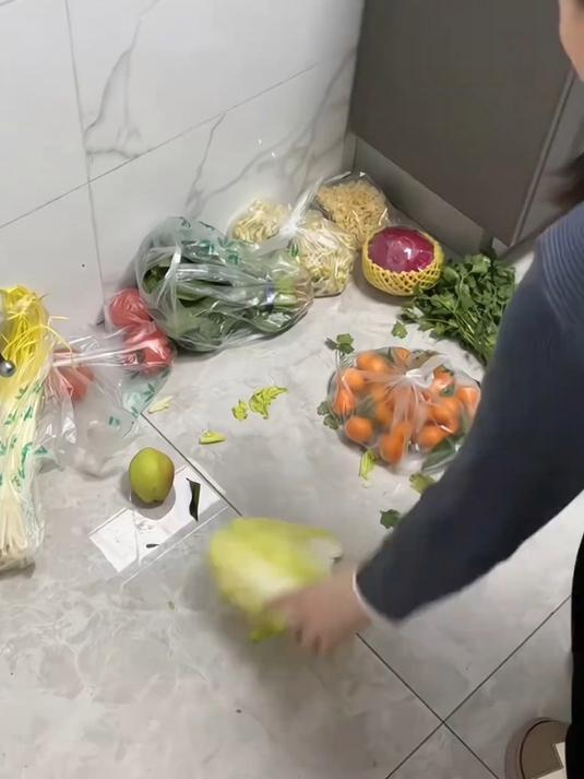 这款置物架火了,厨房落地水果蔬菜架,超好用!