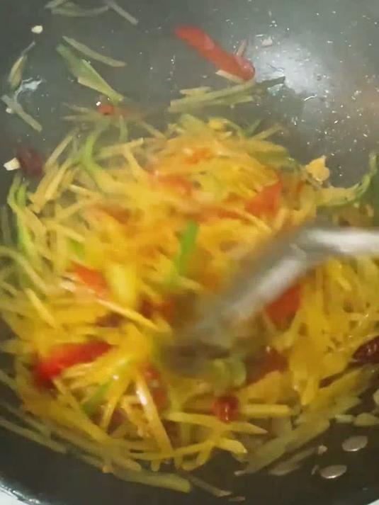 下饭神器酸辣土豆丝做法教程家常菜 美食教程 下饭菜 酸辣土豆丝