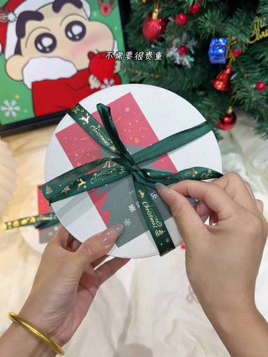 冬天第一盒德芙巧克力已备好,浪漫至极谁懂?