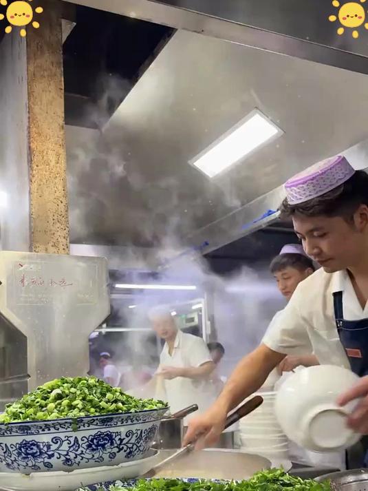 别再乱买泡面！这桶兰州拉面，汤浓面劲一口入魂