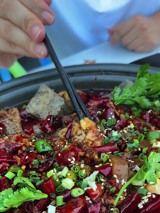 做川菜炒江湖菜麻辣菜必备的就是这一款麻辣炒料，嘎嘎好用！#干锅料##麻辣小龙虾##酱料##