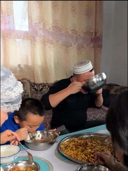 今天在家做丁丁炒面,色香味俱全,真是太香了!