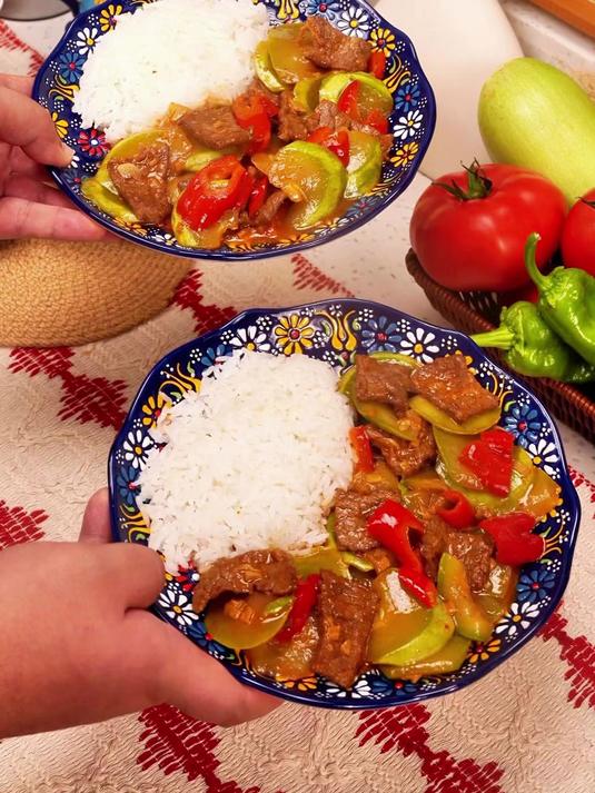 富含膳食纤维的西葫芦炒肉家常做法