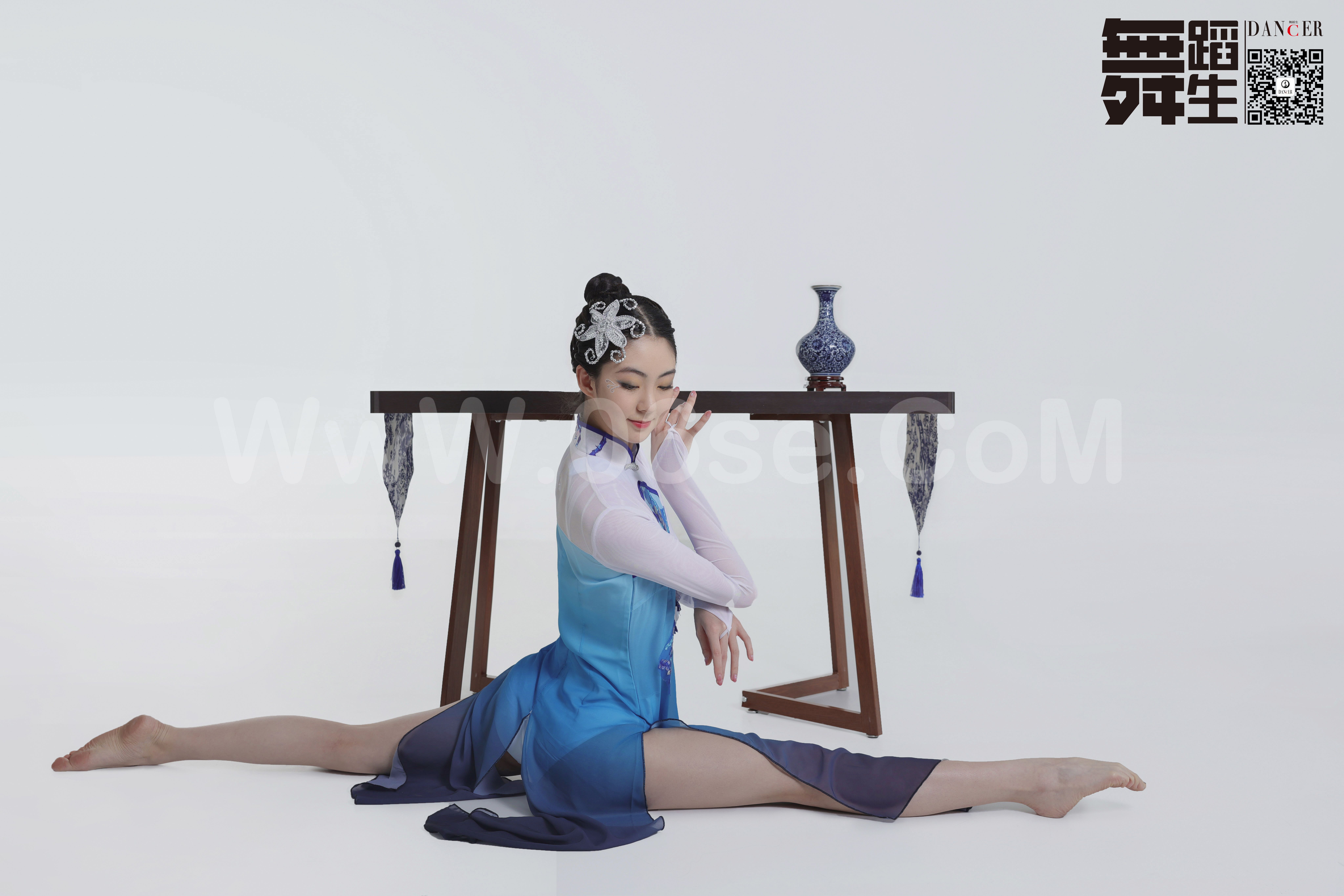 图片[20]-[GALLI嘉丽]舞蹈生日记 104 – 青花瓷 韩玉彤[43P／397MB]-六色网