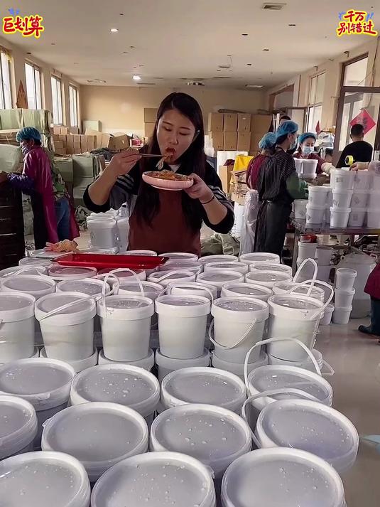 网红即食凉拌海蜇丝爽脆可口下酒好菜