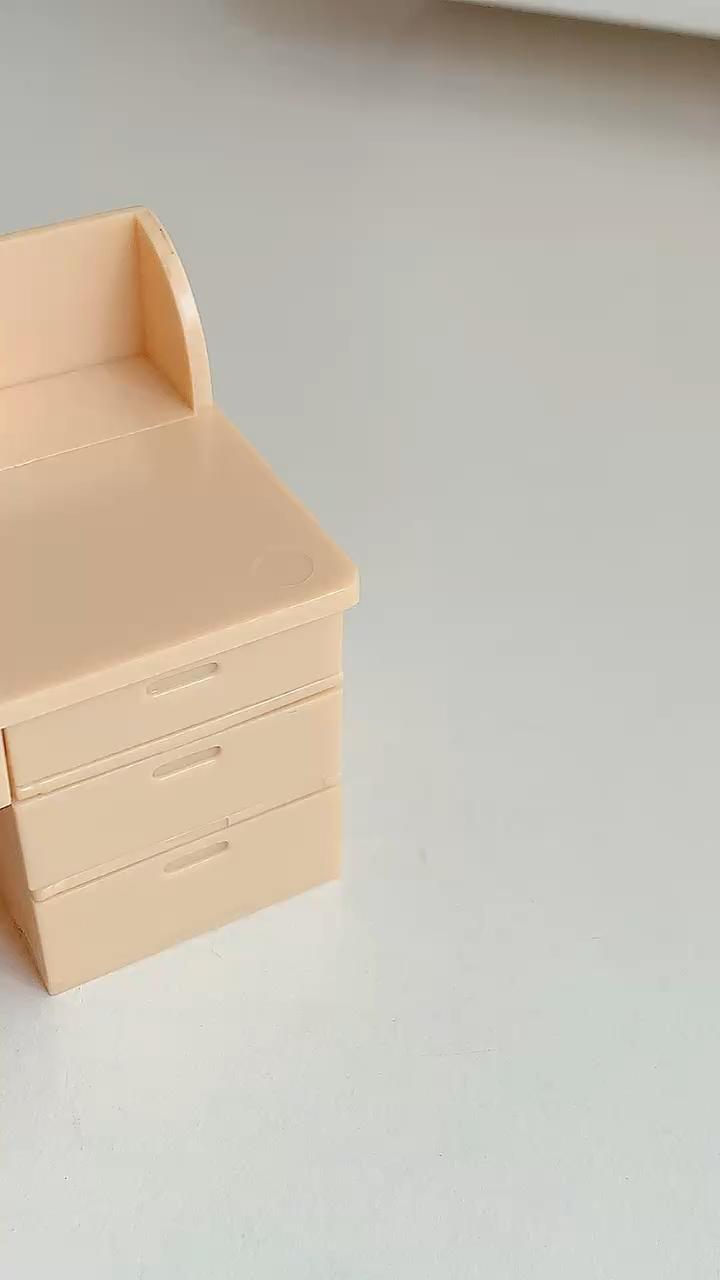 沉浸式整理角落生物书桌