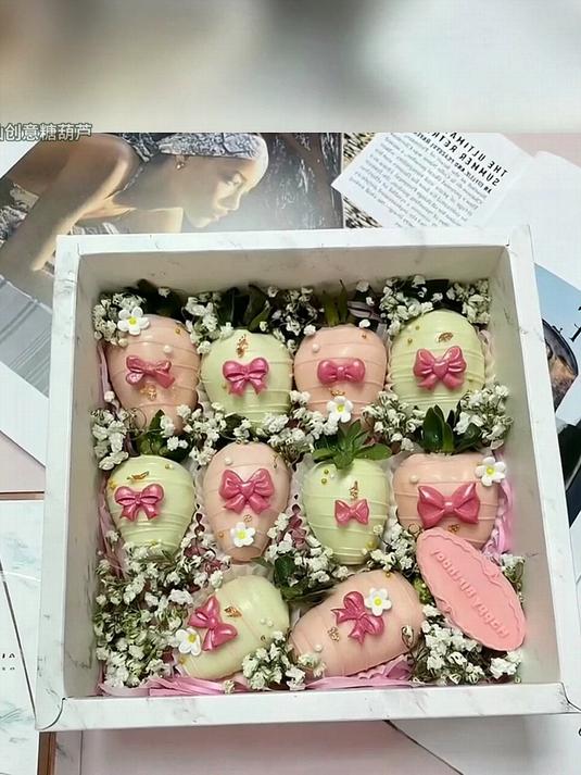 结婚送啥礼物好？草莓巧克力礼盒有心意很合适送礼，这种做法少见