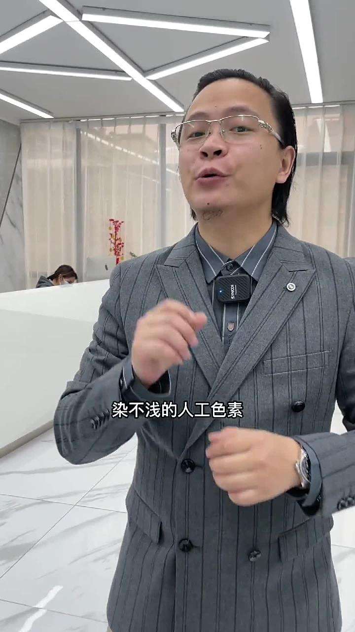 奶茶棕染发教程,不同底色我们需要不同的处理方法才能达到想要的效果