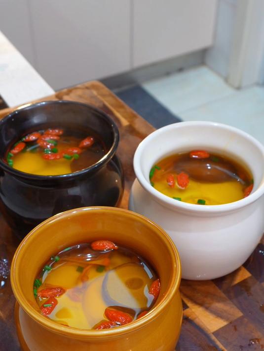 家里有老人和孩子的，每周炖两次瓦罐汤，多喝元气满满的，真好喝