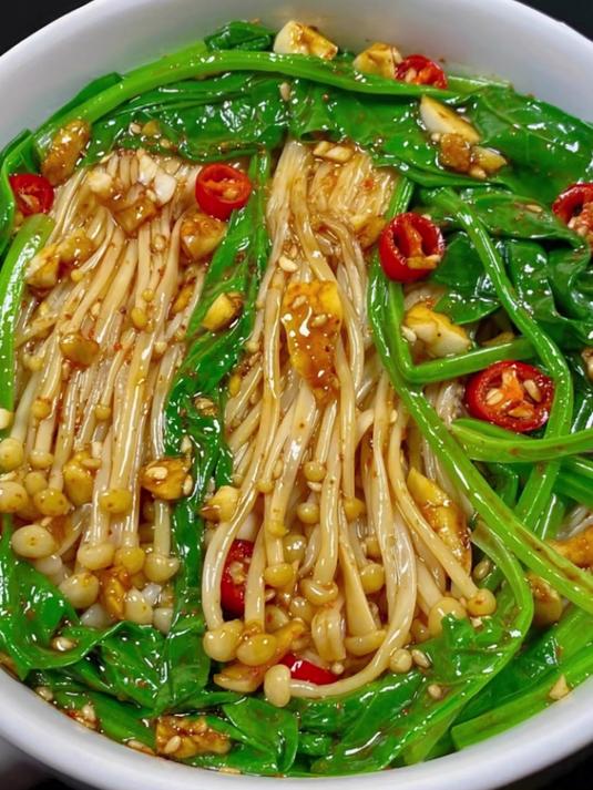 过年餐桌上必备的，10种经典凉拌菜