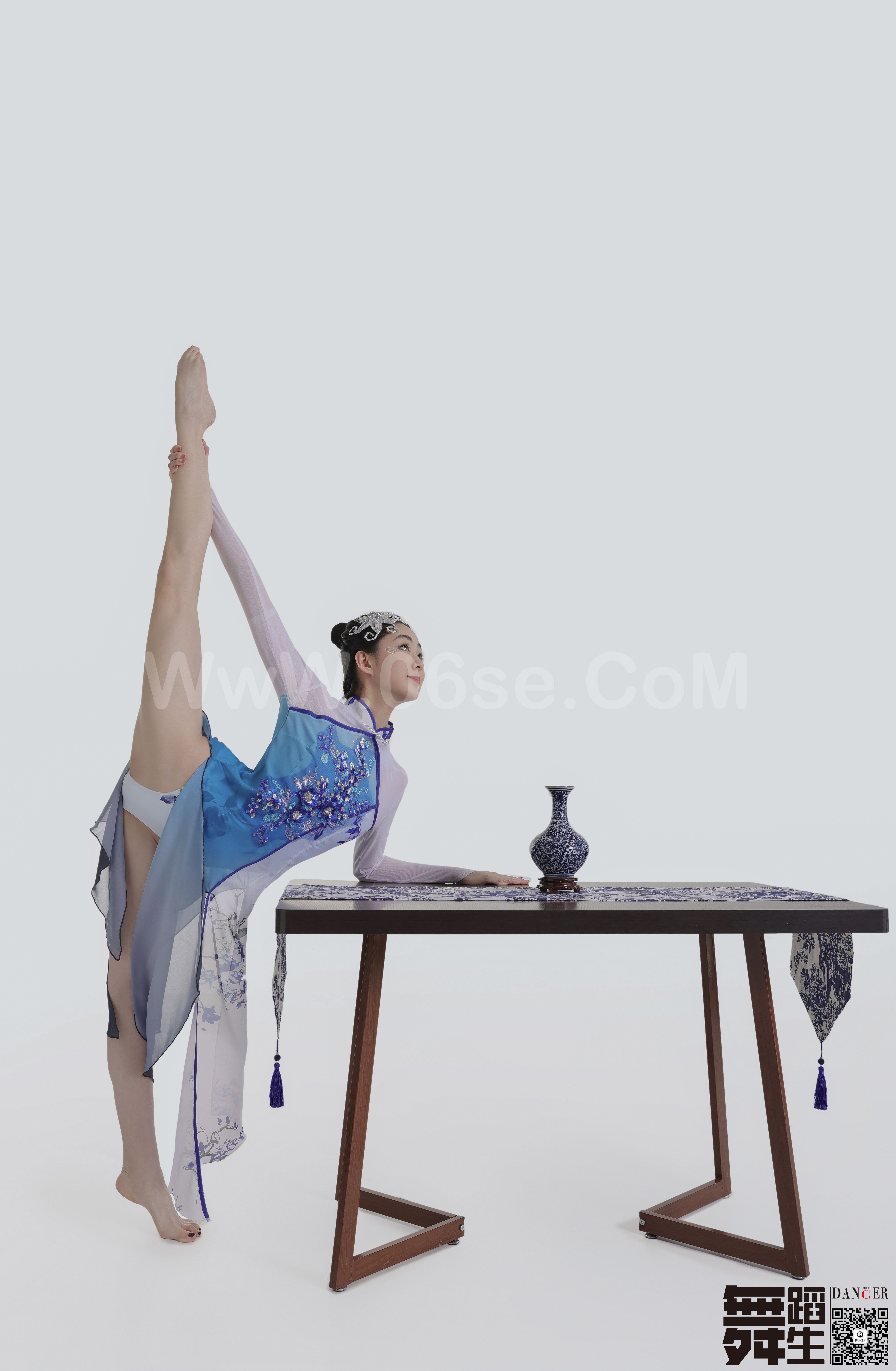 图片[8]-[GALLI嘉丽]舞蹈生日记 104 – 青花瓷 韩玉彤[43P／397MB]-六色网