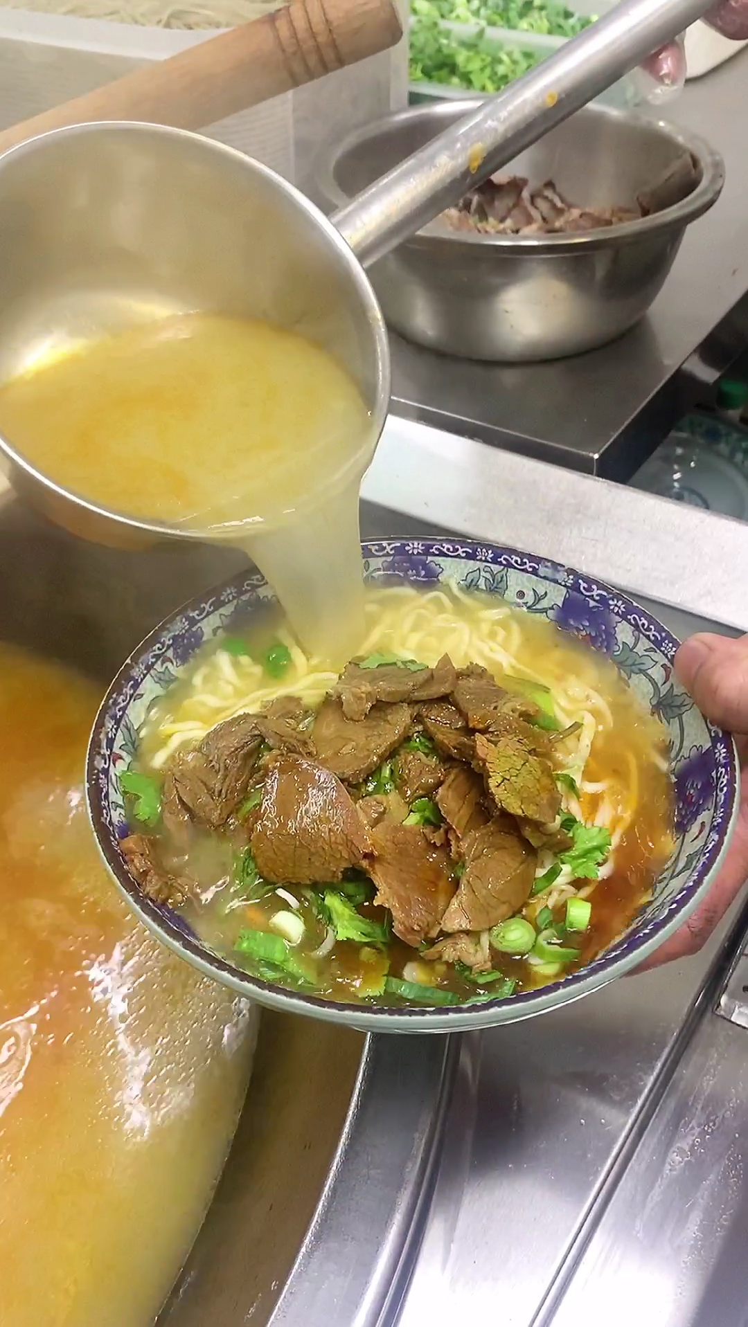 最地道的牛肉汤配方和做法,超细过程自己实操,附香料包配方