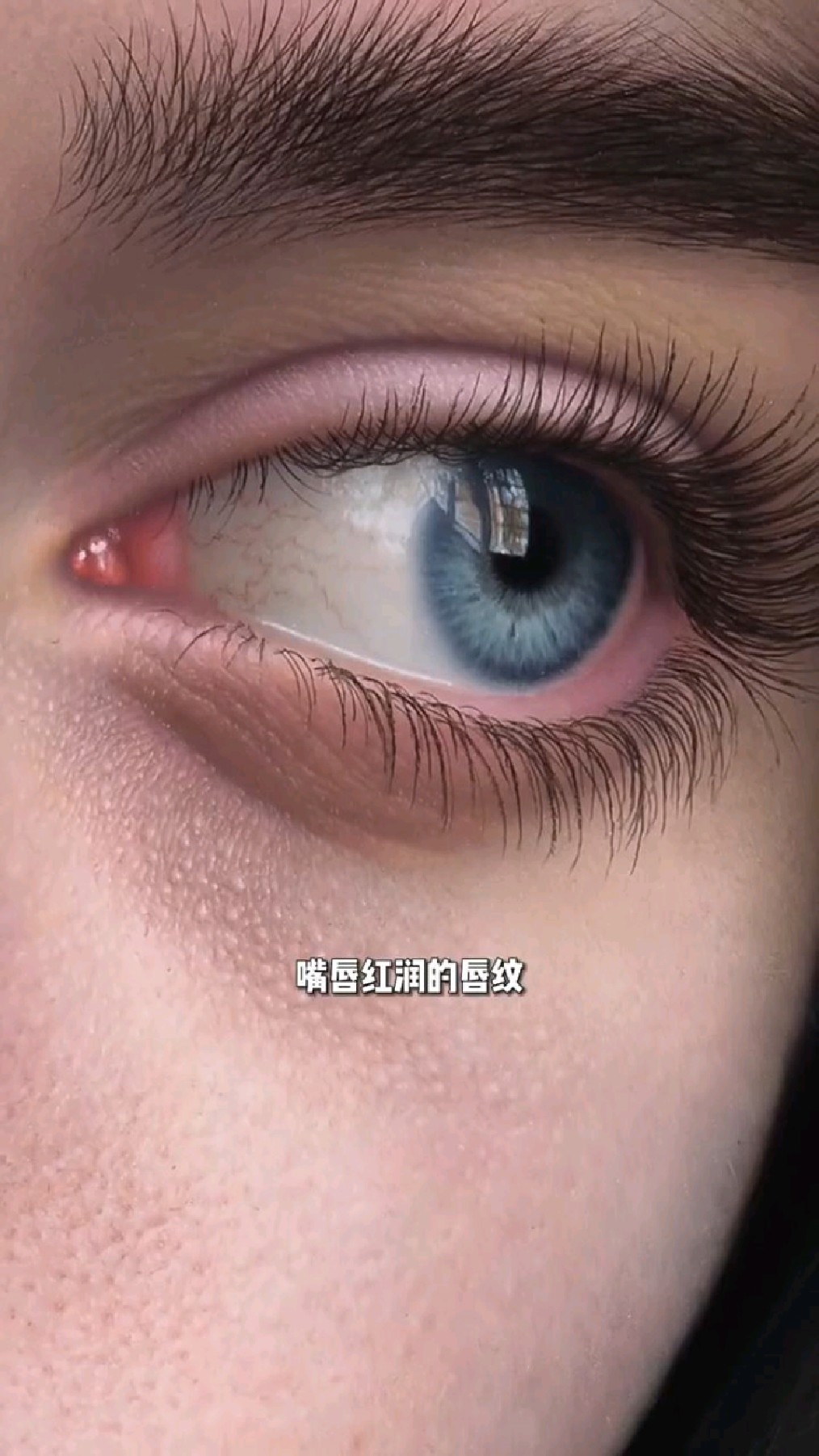 艺术家马可.格拉西的超写实油画