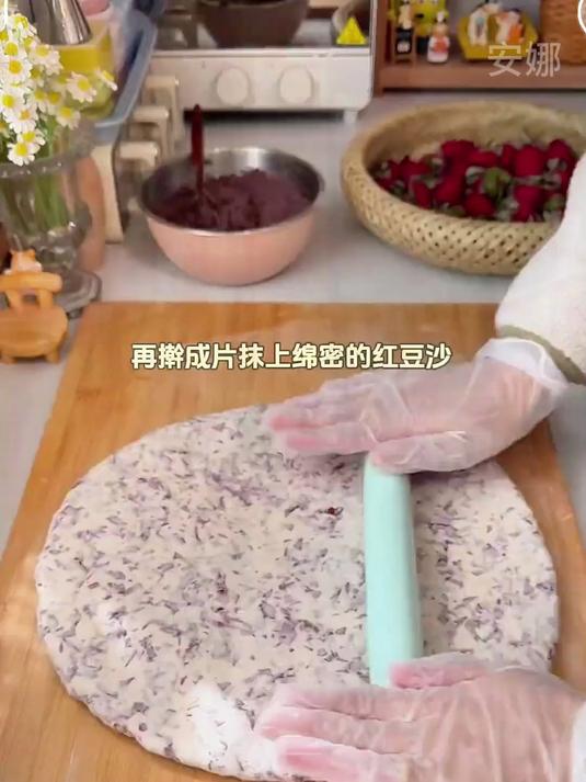 小马 -玫瑰花香的鲜花馒头真的好好吃啊~