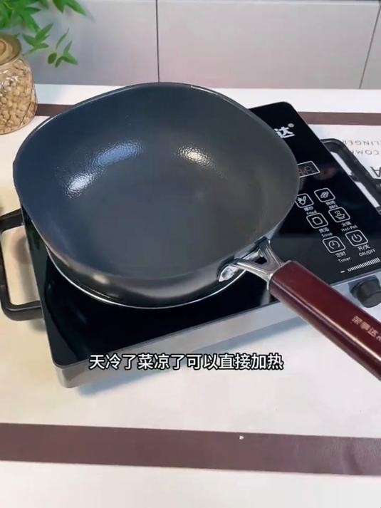日常简餐制作神器，万利达电陶炉小火慢煮，煮奶茶炖甜品效果绝佳！#种草官计划#
