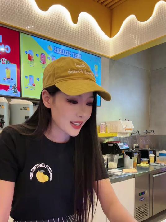 替留学生体验一百种职业—奶茶小妹！