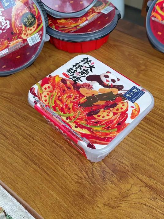 乐山钵钵鸡大杂烩香迷糊了!鲜爽入味谁吃谁直接爱上!#乐山钵钵鸡#