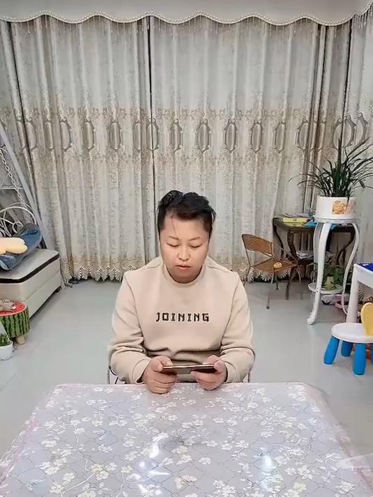 今天这蛋糕真香,爸爸会开心吗?