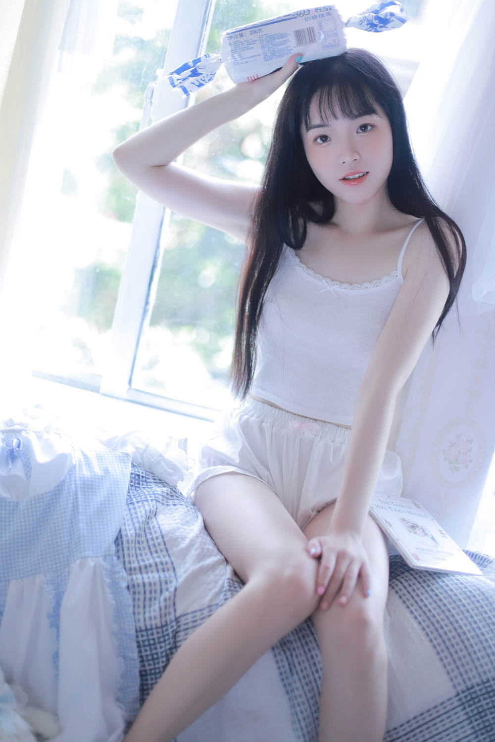 图片[2]-茶系少女-六色网