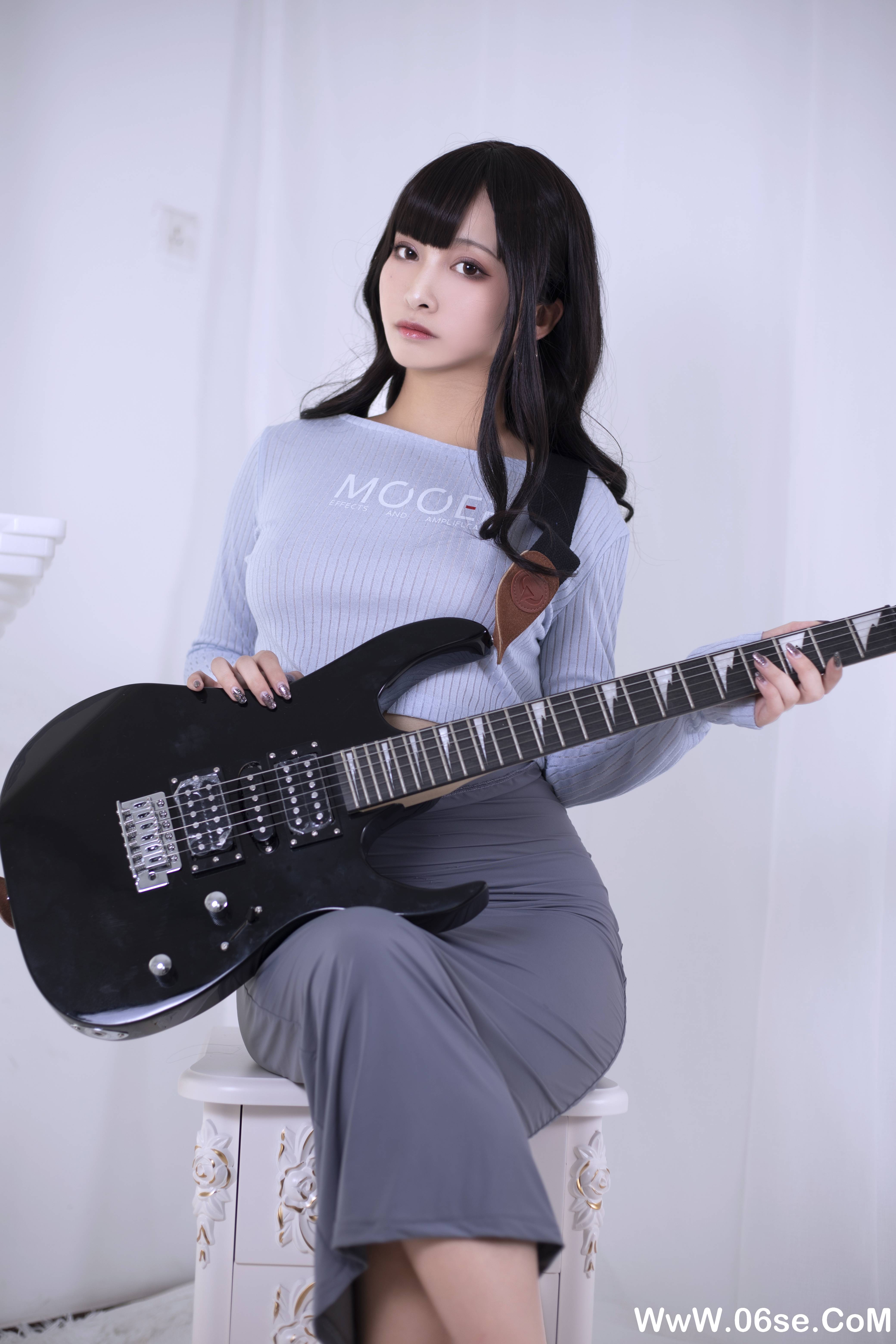 图片[39]-洛璃LoLiSAMA NO.010 — 吉他妹妹[73P606M]-六色网