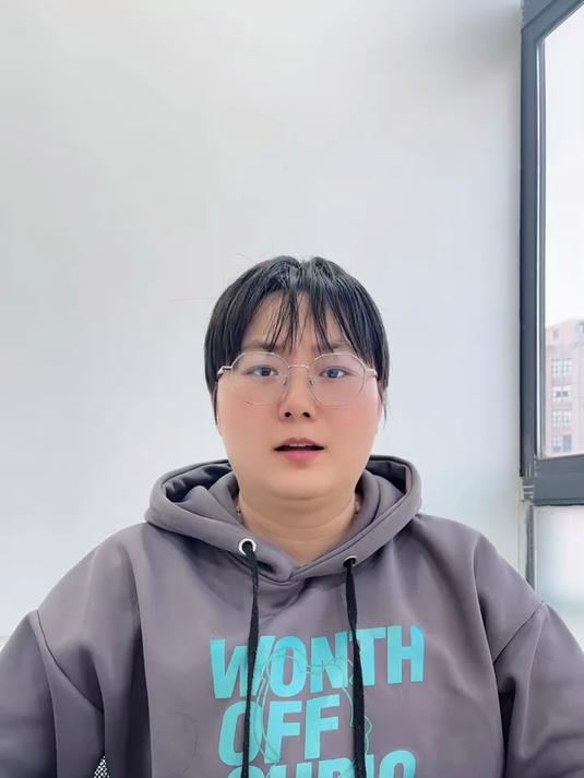 不就是一天做50个logo嘛,用这个ai作图神器美图设计师分分钟搞定