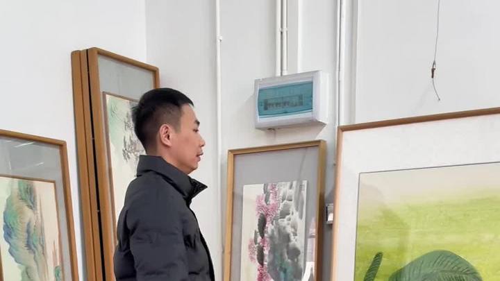 家里装饰画一定要挂手绘原创作品