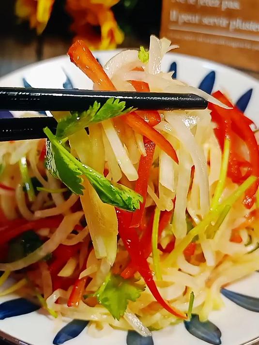 爽口小菜儿 凉拌苤蓝丝 您吃过吗？