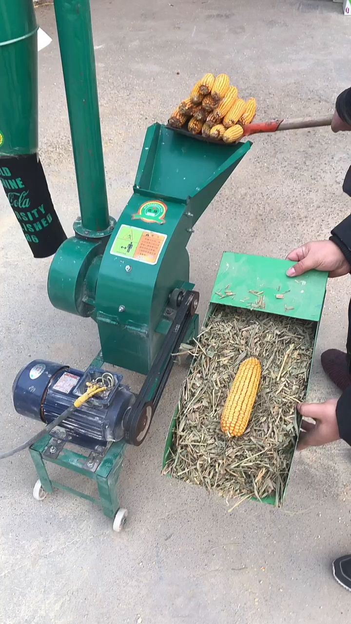 家庭使用小型万能粉碎机,可以粉碎玉米棒子,草料粉碎,粗细筛网调节